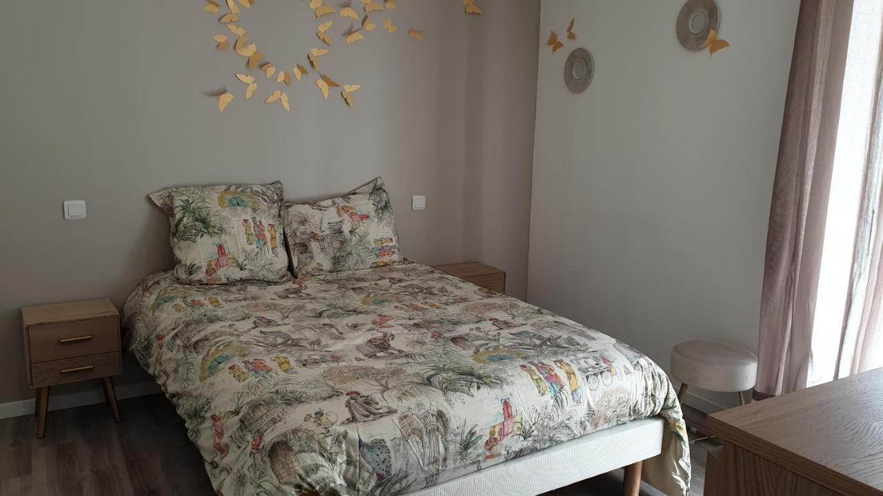 Le cottage de Lily Bonnemain Extérieur photo